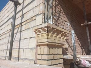 قطار مقرنس آجری زرد